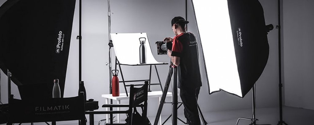 Photos studio shooting in Los Angeles